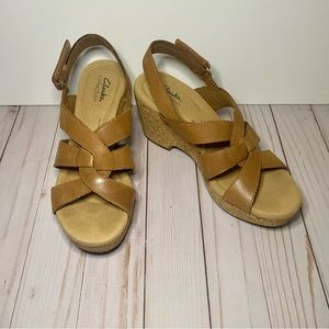 Women’s Clarks Ultimate Comfort Brown Leather Cork Wedge Heel US 8.5M